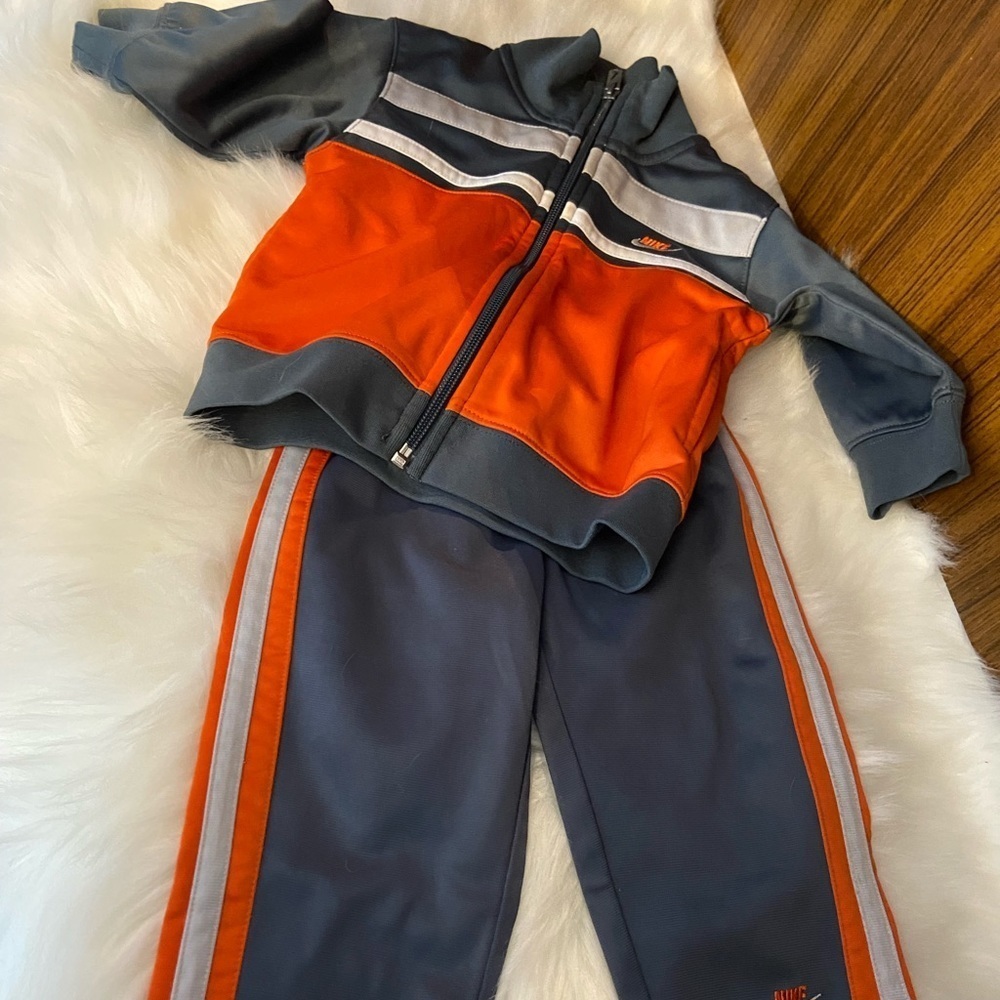 Nike kids grey  and orange track‎ suit in size 12M